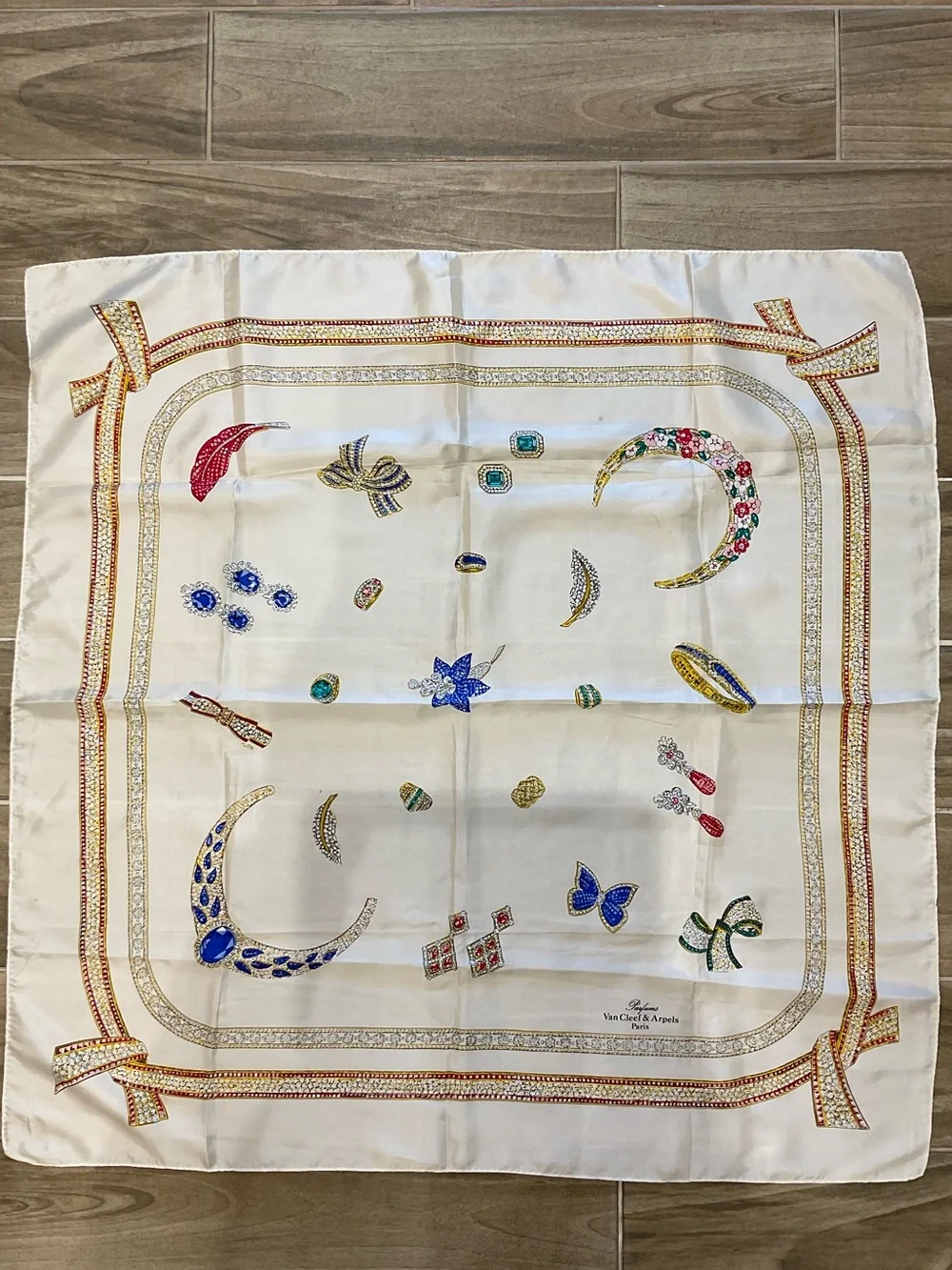 Van Cleef Arpels Scarf